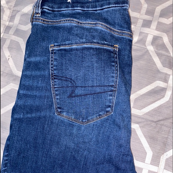 Brand new AE jeans dark blue skinny jeans - Picture 2 of 2